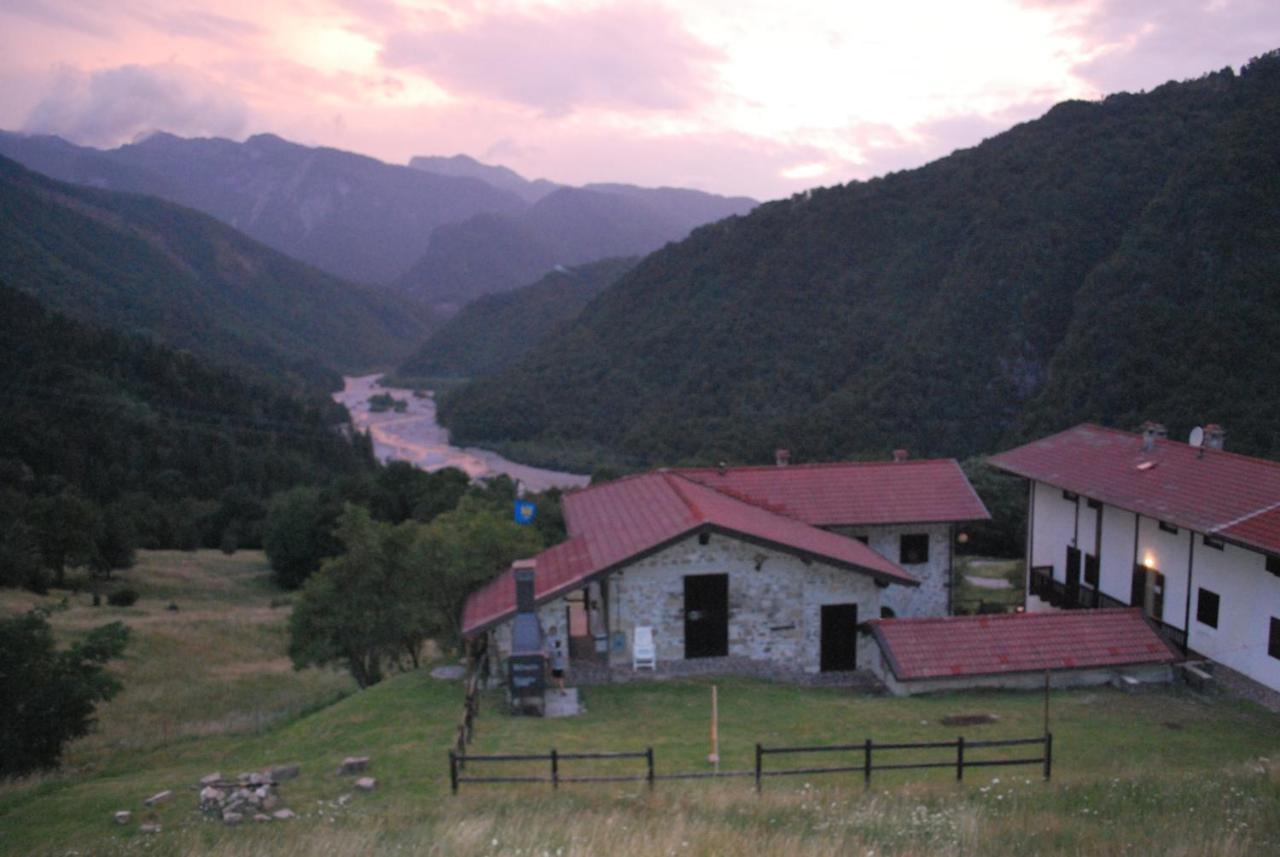 Rifugio Malga Grasia Caprizi 外观 照片